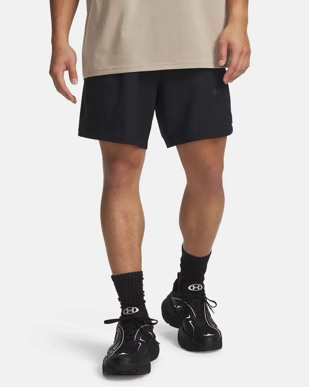 NWT Under Armour UA Unstoppable Woven Men's Shorts in Black size Medium